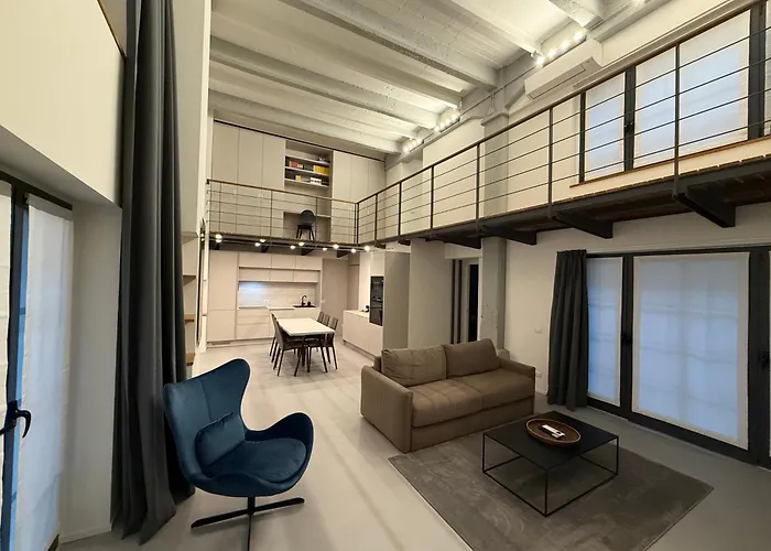 Luxury House In Milano Pietrasanta 130 Mq